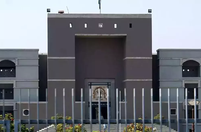 خاندانی معاشی حالات کے پیشِ نظر بلقیس بانو کیس کے مجرم کی۷؍ دنوں کی پیرول منظور